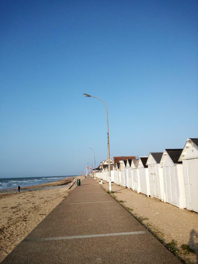 Apartamento Studio Voile de nacre Bernières-sur-Mer Exterior foto